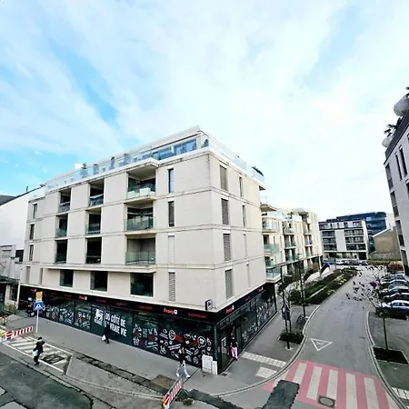 New 1 Bedroom Flat In Center - Gar68